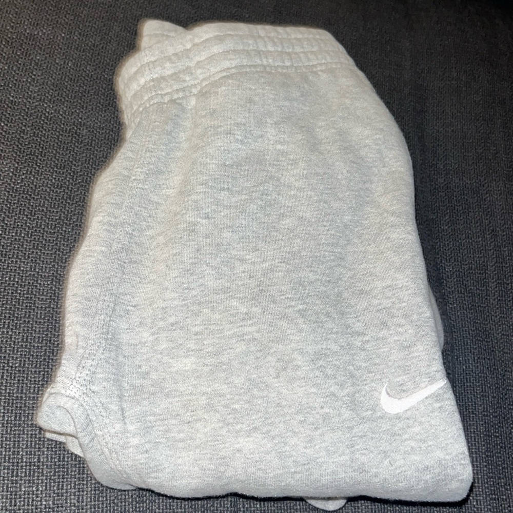 nike sweats